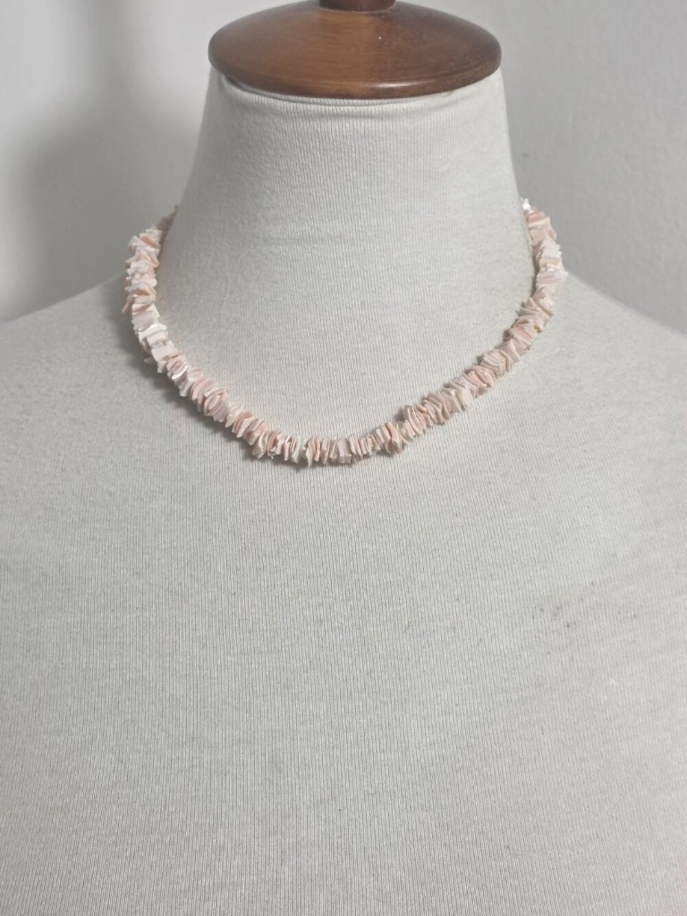 Vintage Blush Pink Puka Shell Choker Necklace Barrel Closure Surfer Coastal